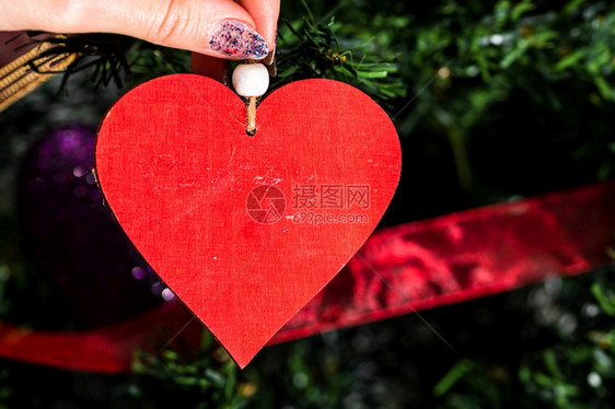 圣诞树装饰爱心卡片图片