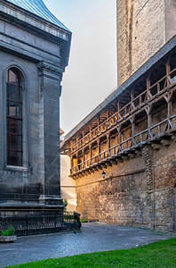 乌克兰利沃夫老城利沃夫的伯纳德尼修道院0721年日夏早晨在乌克兰利沃夫贝尔纳修道院欧洲旅行图片