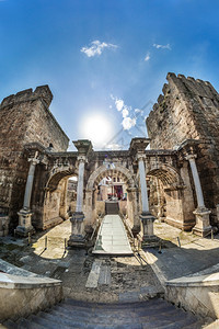 建筑学拱古典土耳其安塔利亚老城HadriansGate的景象图片