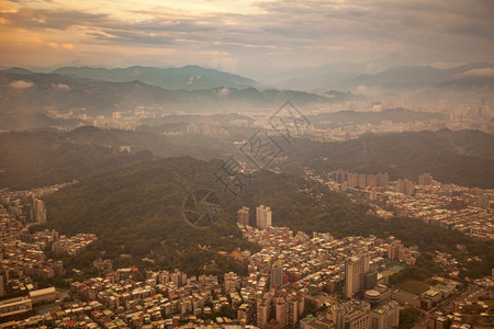 台北湾市的空中景象图片