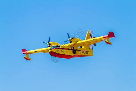 2013年6月日LosLlanos空军基地开放日参加在西班牙Albacete西班牙Albacete和CL215号CL阿尔巴塞特亚图片