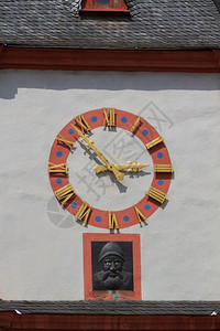 城市以新颖的眼神反复回地用舌头为时钟每次中风伸出舌头Koblenz德国照片于2015年7月拍摄历史河图片