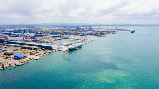 汽车运输码头和进出口业务服国际海上鸟瞰图船货物旅行图片