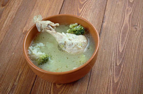 胡椒美食柠檬配鸡和大米的东方汤图片