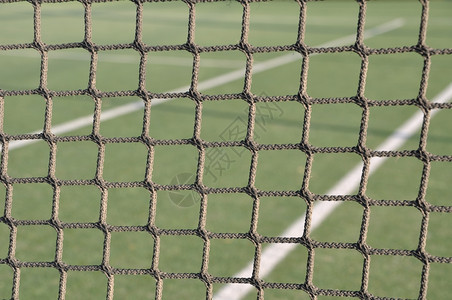 竞争绿色户外网球法院净背景庭草图片