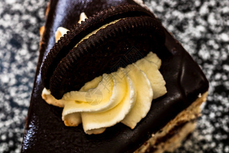 巧克力慕斯甜点蛋糕补充白色的可图片