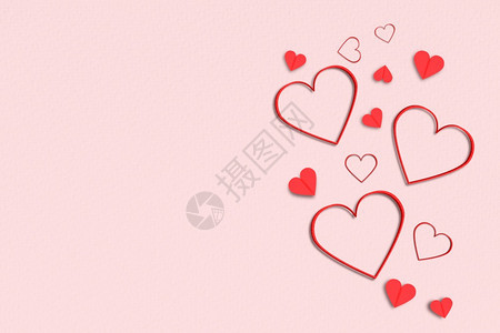 玫瑰盒子假期白纸粉红背景的心画成华伦人节的组图片