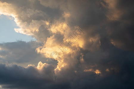气象风景夜天空云彩飞翔毛茸的图片