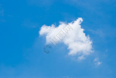 蓝色天空有单一白云纯净自然背景度蓝天色的图片