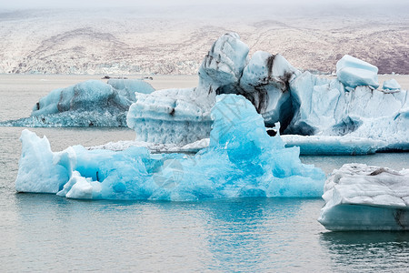 美丽的瓦特纳冰川的一部分图片