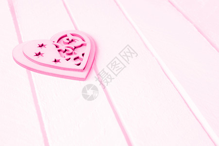 色调白木背景上的粉红心爱情和人节日概念TonedCopySprofacePink心脏在白木背景上结婚热情背景图片