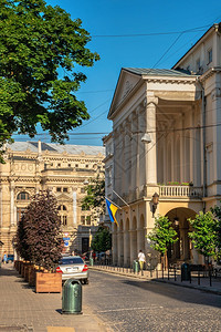 乌克兰利沃夫0721街在乌克兰利沃夫老城在一个阳光明媚的夏日早晨乌克兰利沃夫老城旅行中央云图片
