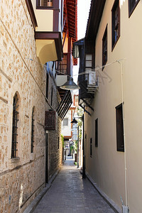 旅游历史土耳其安塔利亚镇老旧传统土木屋街莫罗佐娃图片