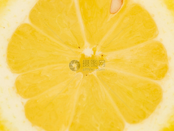 一片柠檬的特写微距照片茶点一种白色的图片