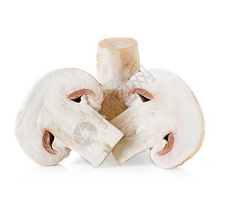 切开的白色蘑菇图片