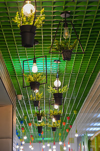 内置咖啡厅天花板有灯泡绿色选择焦点餐厅天花板有灯泡一顿饭酒吧装饰风格图片