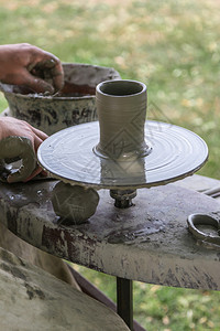 Clay和Terracotta手和设备工作材料模子过程图片