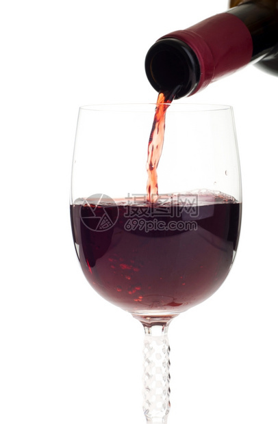 水晶浪漫的将红酒倒入白底的晶玻璃杯中单身的图片