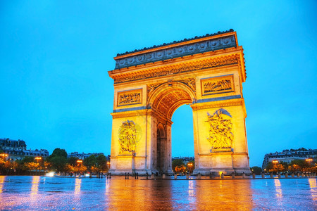 著名的欧洲清晨在巴黎的TriomphedelrsquoEtoile胜利拱门象征图片