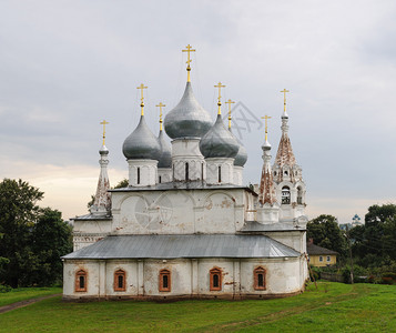 遗产俄罗斯Yroslavl地区Tutaev的圣十字教堂观俄罗斯1658年建造钟楼图片