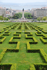 雕像爱德华多七世公园马克斯德庞巴尔广场和塔格斯河的美丽景色葡萄牙里斯本绿色地标图片