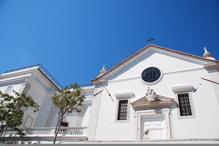 塔崇拜在葡萄牙里斯本恢复的英格尔西尼奥斯教堂图片