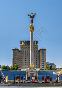 正方形欧洲发现乌克兰基辅7120乌克兰基辅独立纪念碑在乌克兰基辅的Nazalezhnosti迈丹纳扎列兹赫诺斯提图片