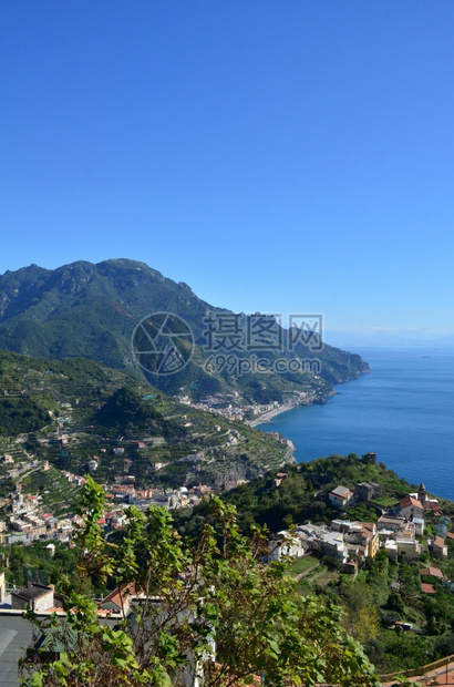 意大利摄影神道在意大利的Amalfi山丘和沿途道路看下滚动的山丘小路图片