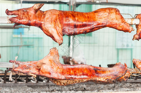 烧烤时的猪肉可口所有的野餐背景图片