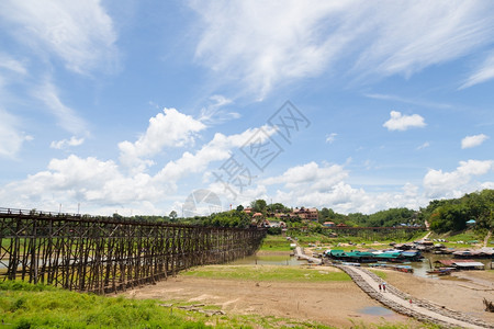 这是泰国最长的木桥也是泰国最长的木桥亚洲自然访问图片