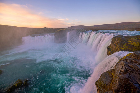 冰岛美丽的大瀑布图片