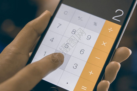 界面手指触摸计算器商业女图片