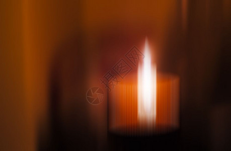最小的辉光横向生动模糊的蜡烛抽取背景充满活力图片