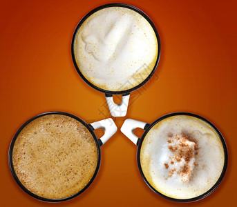 新鲜脸咖啡艺术三杯卡布奇诺加大泡沫简单图片