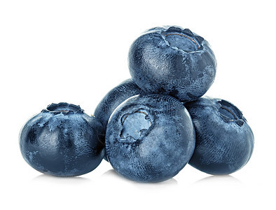 在白色背景上孤立的蓝莓多汁健康水果图片