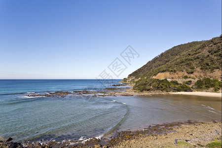 天澳大利亚维多洋公路沿岸的落基海滨位于澳大利亚维多晴天岩石图片