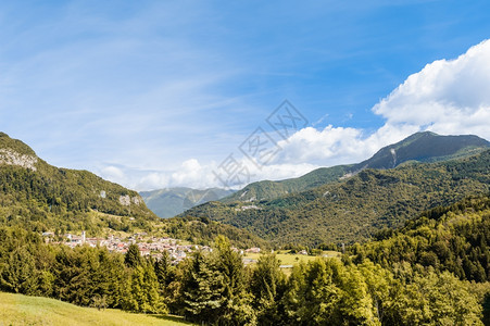 屋优质的意大利弗里安阿尔卑斯山的区地貌风景优美图片