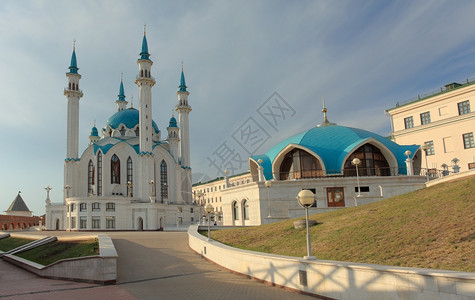 俄罗斯鞑靼坦KulSharifKazan清真寺上空的云层运动财产自然象征图片