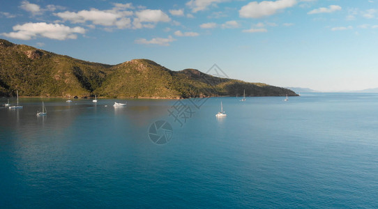 天堂海岸澳大利亚Whitsunday群岛无人驾驶飞机的惊空中观察屏障图片