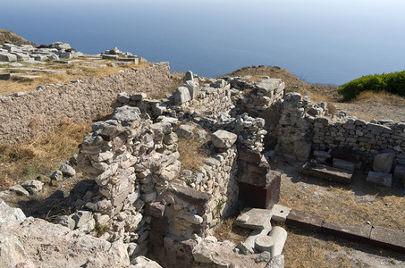 希腊圣托里尼岛古老的Thera文化废墟建筑的图片