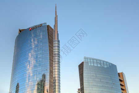 2014年月17日新区门到意大利米兰紧随其现代名称新门的工程完成后Unicredit塔的细节为2015年世博会做好了准备窗户经过图片