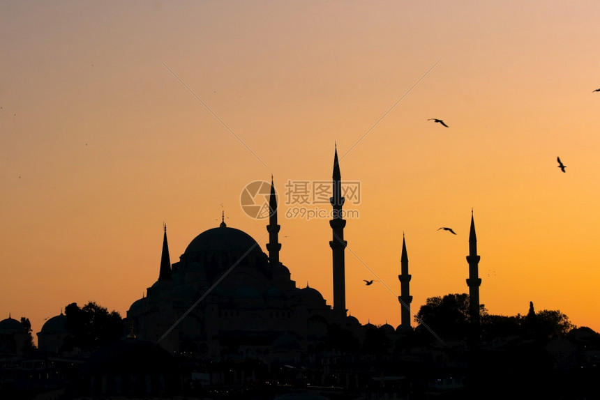 地标轮廓宗教日落时土耳其伊斯坦布尔Sultanahmet清真寺蓝色的太阳光观图片