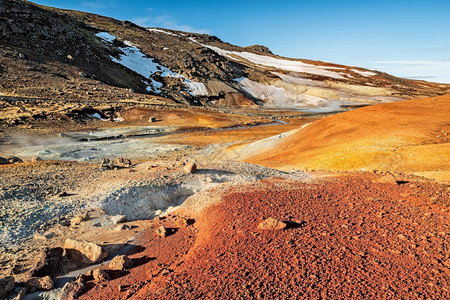 矿物质山雷克雅内斯半岛的Krysuvik硫化区冰岛的Krysuvik硫化区火山图片