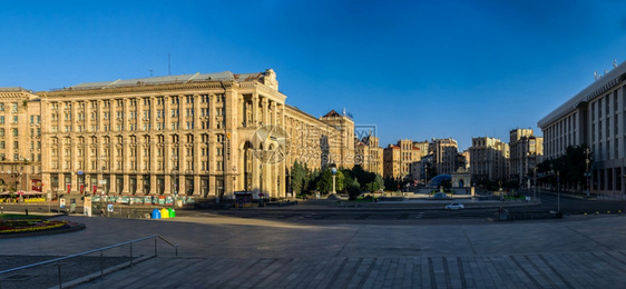 乌克兰基辅0712MaidanNazalezhnosti或乌克兰基辅的独立广场在阳光明媚的夏日早晨乌克兰基辅的Nazalezhn图片