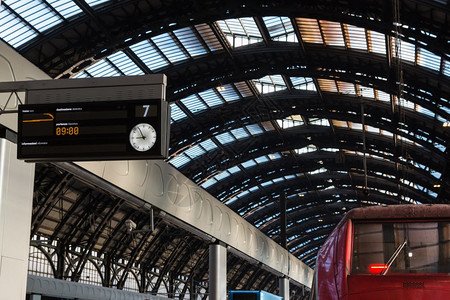 运输信号空米兰中央火车站意大利货物图片