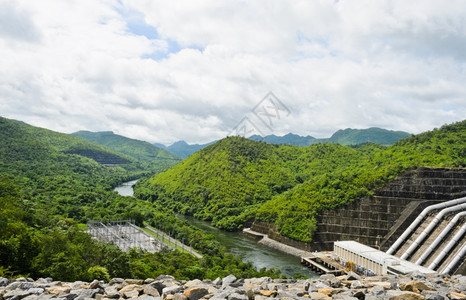 风景优美区泰国斯里纳卡林大坝景象发电机图片