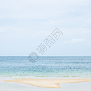 泰国海清空天和水晶体清澈域泰国海白色的热带图片