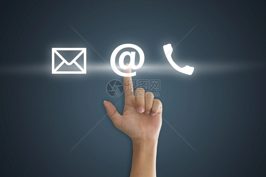 横幅服务手按电话子邮件按钮图标而不是蓝背景客户支持概念用地址图片
