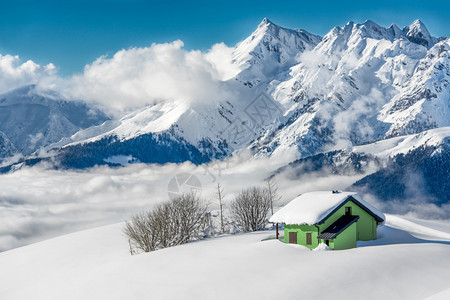 冬季雪山雪景风光图片