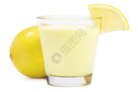 柠檬奶昔白色背景的柠檬饮料茶点凉爽的图片